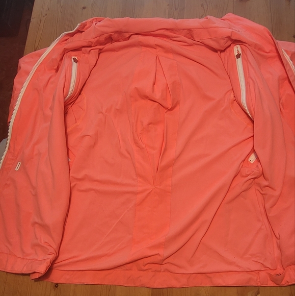 Lululemon jacket - Picture 6 of 9